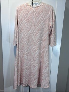 Chevron Print A-Line Knee Length Midi S Dress 3/4 Sleeve Made in USA Pink Ivory